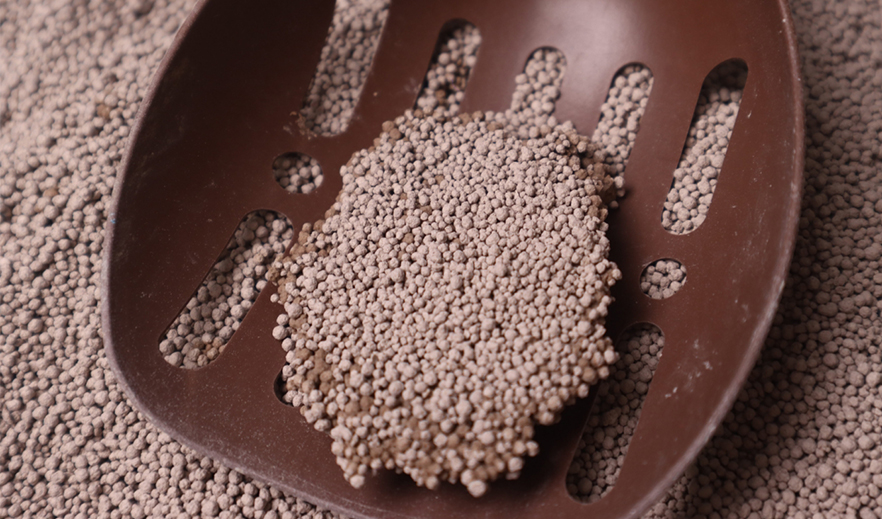 Coffee Small Particle Cat Litter -Product Display